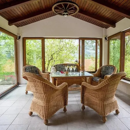 At Peskar's A Charming Countryside House Tatil Evi *