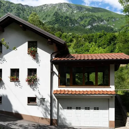 At Peskar's A Charming Countryside House * Podbrdo