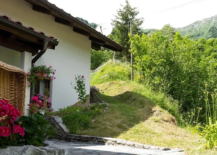 Feriehus At Peskar's A Charming Countryside House *