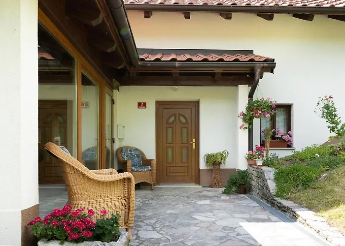 At Peskar's A Charming Countryside House * Podbrdo